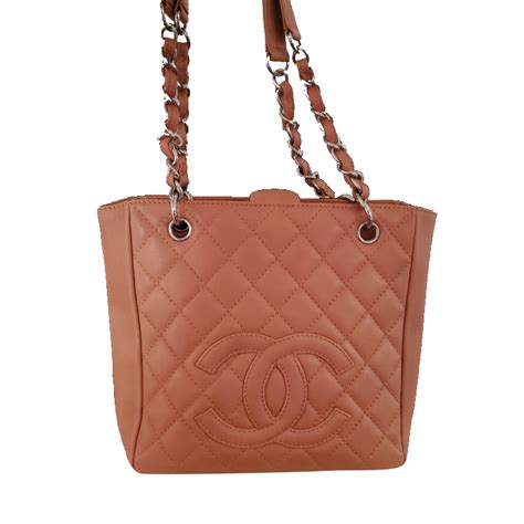 sacs fourre-tout chanel|chanel sac boutique.